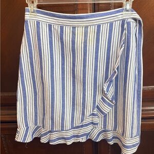 Loft EUC Striped Blue & White Linen blend
Ruffle Wrap Skirt - Size 8